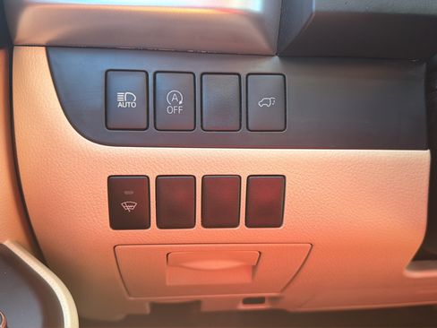 Used 2017 Toyota Highlander XLE AWD/4WD image 20