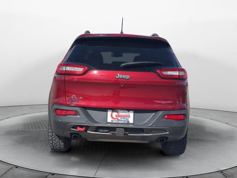 Used 2017 Jeep Cherokee Trailhawk AWD/4WD image 8
