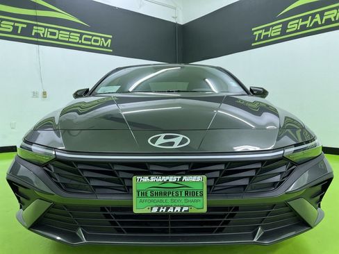 Used 2026 Hyundai Elantra Sport FWD image 3