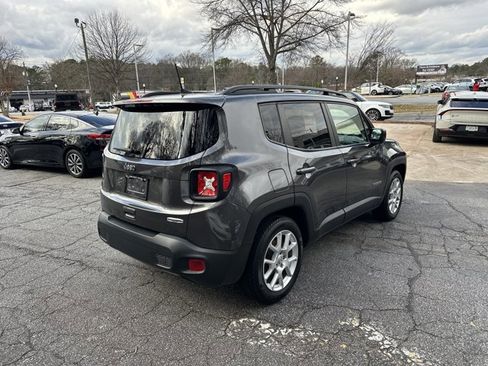 Used 2020 Jeep Renegade Latitude w/ Safety & Security Group II image 6