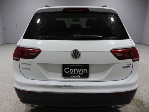 Used 2018 Volkswagen Tiguan S image 3