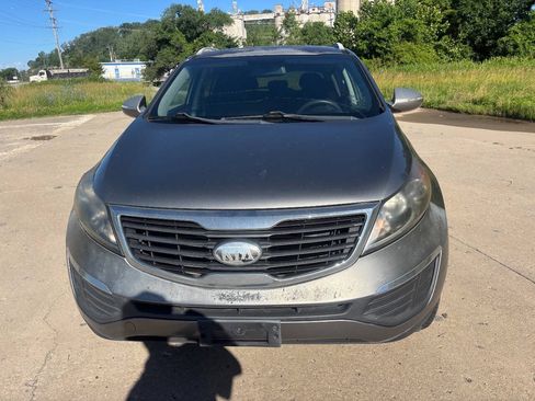 Used 2013 Kia Sportage LX w/ Convenience Pkg FWD image 2
