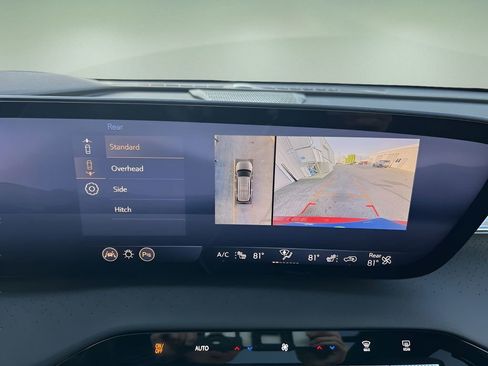 Certified 2025 Buick Enclave Avenir image 15