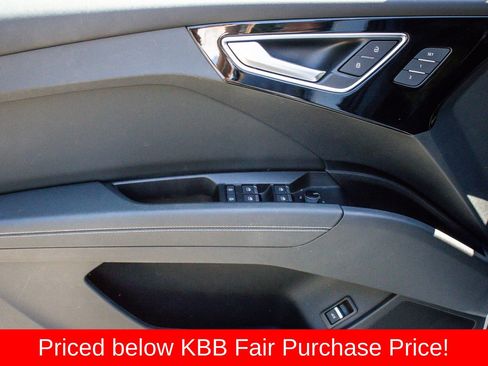 Used 2022 Audi Q4 e-tron Premium Plus AWD/4WD image 21