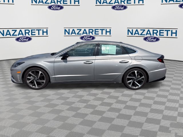 Used 2023 Hyundai Sonata SEL Plus FWD image 2