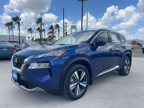 Certified 2023 Nissan Rogue SL w/ SL Premium Package FWD image 1
