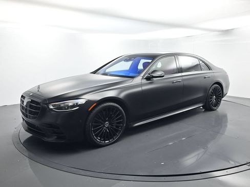 Used 2022 Mercedes-Benz S 500 4MATIC image 1