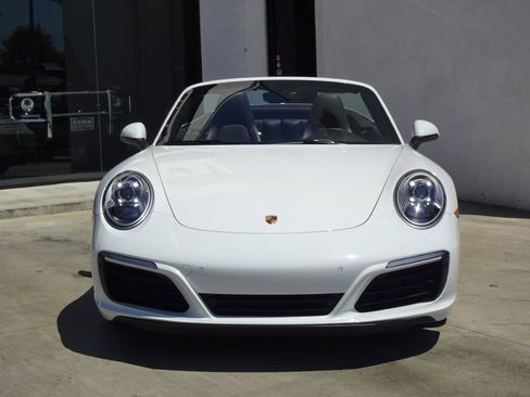 Used 2019 Porsche 911 Carrera image 3