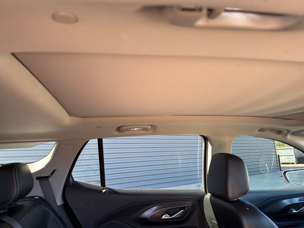 Used 2022 GMC Terrain SLT w/ Elevation Edition FWD image 18