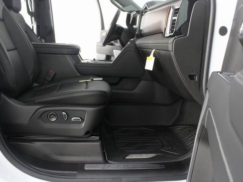 New 2026 GMC Sierra 3500 Denali image 26