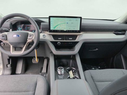 New 2026 Ford Explorer Active image 5