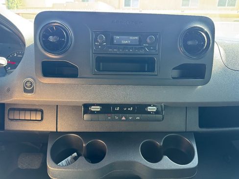 Used 2021 Mercedes-Benz Sprinter 3500 image 14