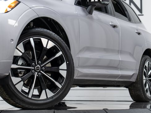 New 2026 Volvo XC60 B5 Plus w/ Climate Package AWD/4WD image 27
