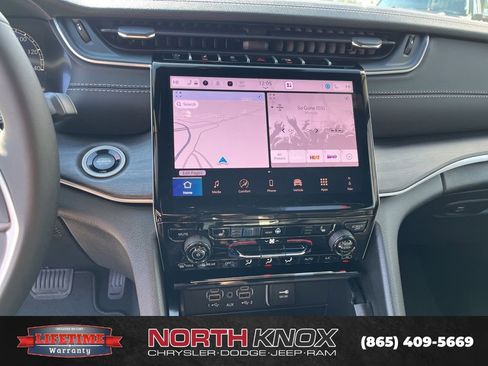 New 2025 Jeep Grand Cherokee L Limited image 9