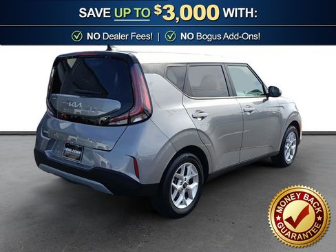 Used 2025 Kia Soul LX w/ LX Technology Package FWD image 7