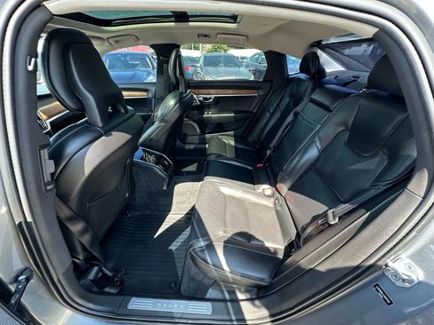 Used 2018 Volvo S90 T6 Inscription w/ Convenience Package image 17
