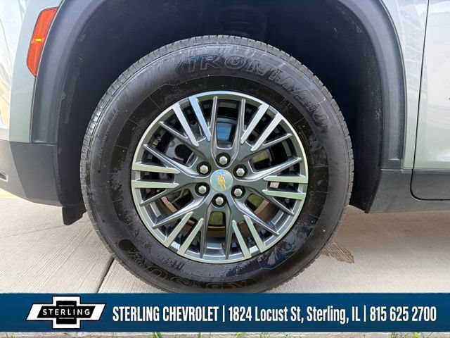 Used 2025 Chevrolet Traverse LT FWD image 27
