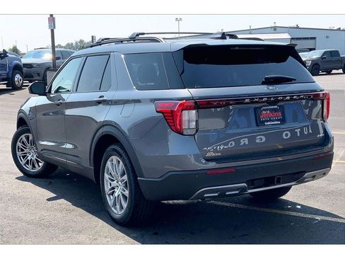 New 2026 Ford Explorer Active w/ Active Comfort Package AWD/4WD image 3