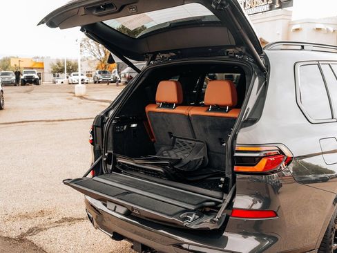 Used 2026 BMW X7 M60i image 43