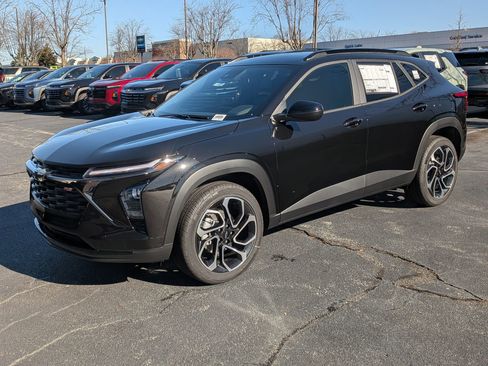 New 2026 Chevrolet Trax RS w/ Driver Confidence Package image 3