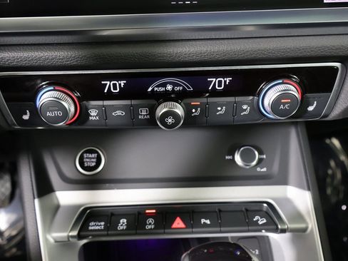 Used 2025 Audi Q3 2.0T Premium Plus w/ Premium Plus Package image 6