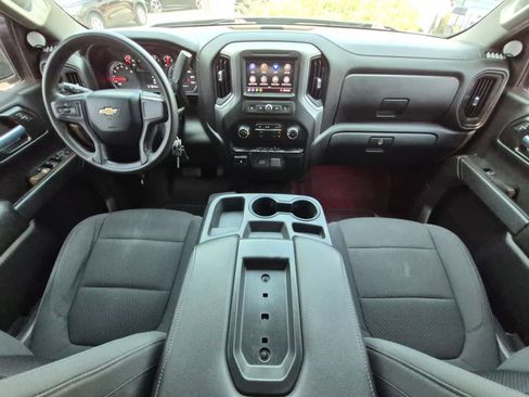 Used 2020 Chevrolet Silverado 1500 Custom w/ Custom Value Package AWD/4WD image 15