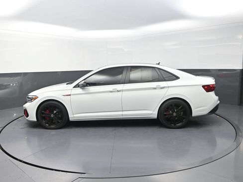 Used 2022 Volkswagen Jetta GLI Autobahn FWD image 6
