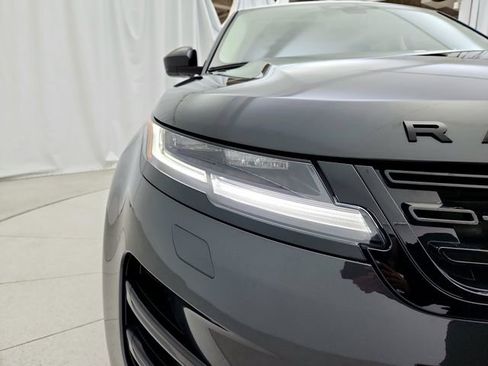 New 2025 Land Rover Range Rover Evoque Dynamic SE image 31