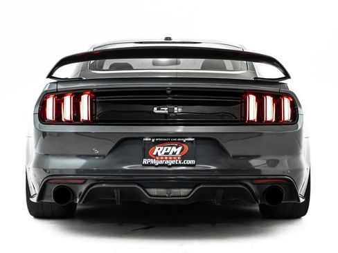 Used 2017 Ford Mustang GT Premium w/ GT Performance Package RWD image 3