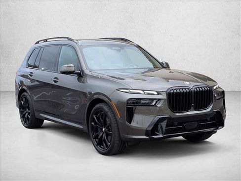 Used 2026 BMW X7 xDrive40i w/ M Sport Package AWD/4WD image 7