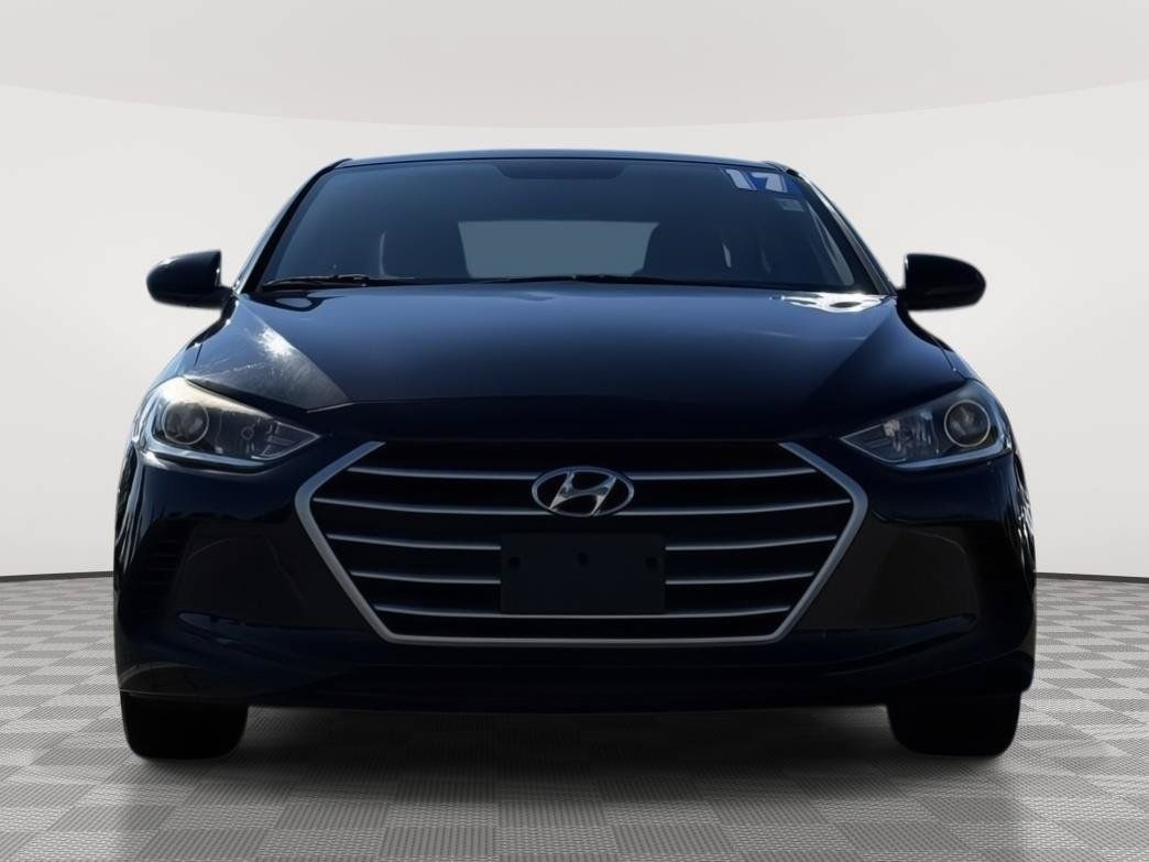 Used 2017 Hyundai Elantra SE FWD image 2