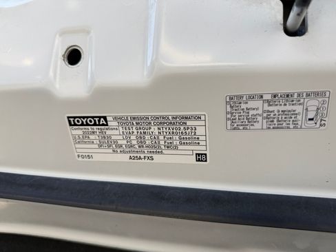 Used 2022 Toyota Camry XSE w/ Navigation Upgrade Package FWD image 14