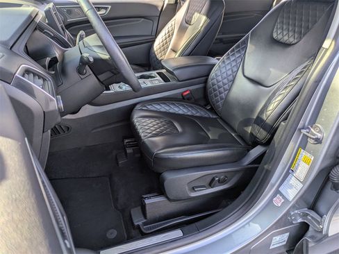 Used 2024 Ford Edge Titanium image 14