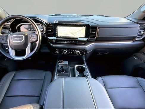 Used 2023 GMC Sierra 1500 SLT w/ SLT Premium Package AWD/4WD image 7