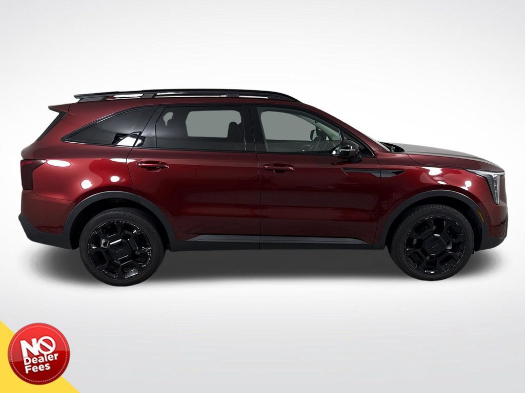 Used 2025 Kia Sorento SX AWD/4WD image 2