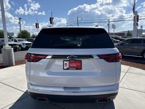 Used 2023 Chevrolet Traverse Premier AWD/4WD image 4