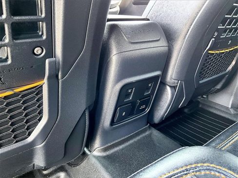 Used 2024 Ford Bronco Badlands w/ Sasquatch Package image 24