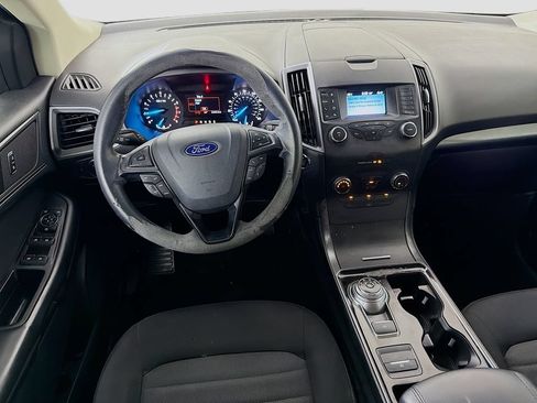 Used 2019 Ford Edge SE FWD image 23