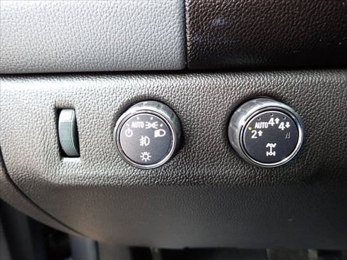 Used 2021 Chevrolet Colorado Z71 AWD/4WD image 14