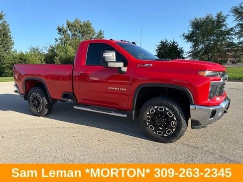 Used 2024 Chevrolet Silverado 2500 LT w/ Convenience Package AWD/4WD image 4