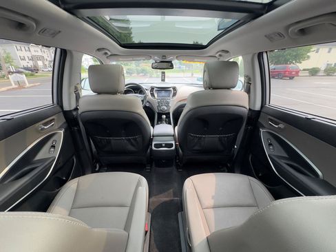 Used 2019 Hyundai Santa Fe XL FWD image 12