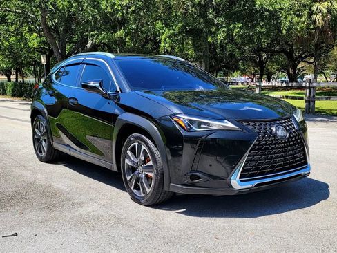 Used 2021 Lexus UX 200 w/ Accessory Package (Z2) FWD image 1