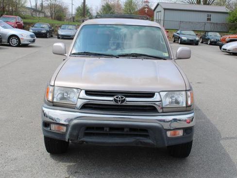 Used 2002 Toyota 4Runner SR5 image 2