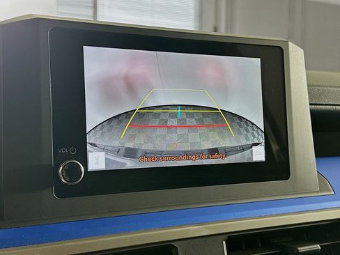 Used 2025 Toyota Tacoma TRD Off-Road image 23