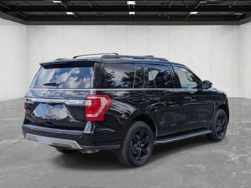 Used 2021 Ford Expedition XLT AWD/4WD image 5
