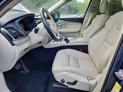 Used 2024 Volvo XC90 B6 Plus AWD/4WD image 6