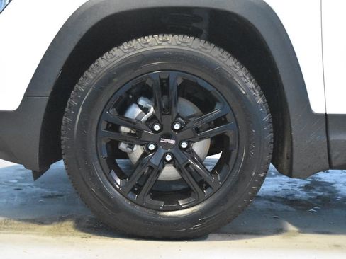 Used 2023 GMC Terrain AT4 image 30