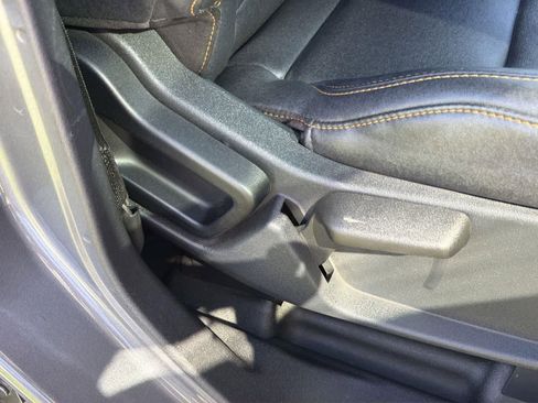 Used 2023 Ford Bronco Badlands image 32