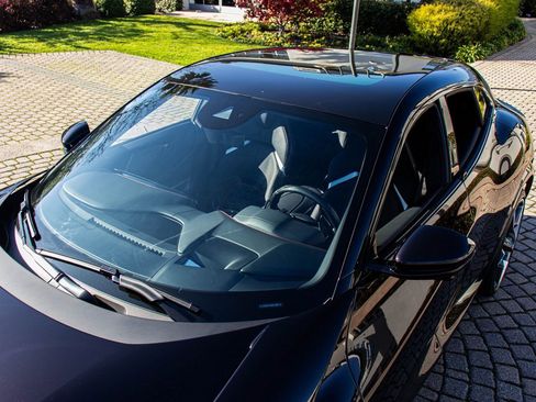 Certified 2025 Ferrari Purosangue image 31