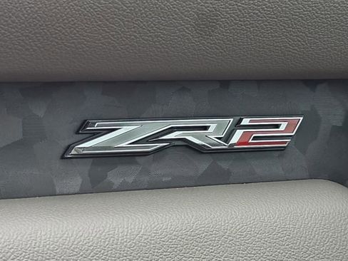 Used 2025 Chevrolet Colorado ZR2 w/ Technology Package AWD/4WD image 21